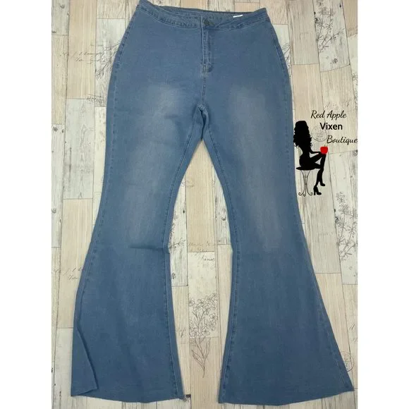 High Waisted Flare Jeans - Picture 4 of 4